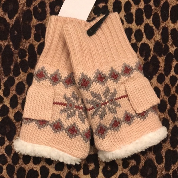 Brand New Timberland Fair Isle Knit Fingerless Pink Gloves - Picture 6 of 12